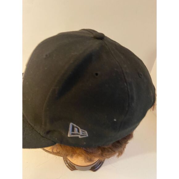 DC Comics Lighting Bolt Black Cap Hat 9 Fifty - Picture 3 of 4